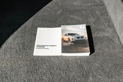 Car image 28