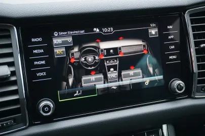 Car image 45