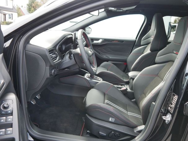 Ford Focus 2.3 ST 206 kW image number 11