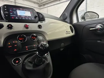 Car image 18