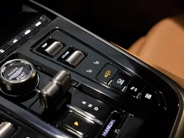 Car image 31