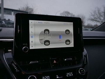 Car image 26