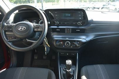 Car image 11