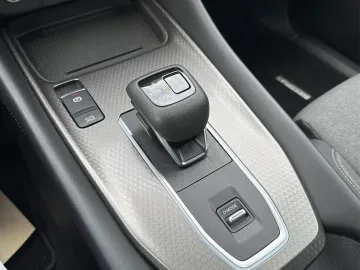 Car image 50