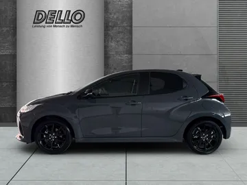Car image 4
