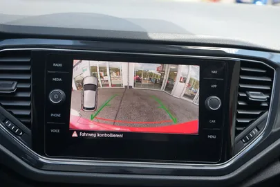 Car image 40