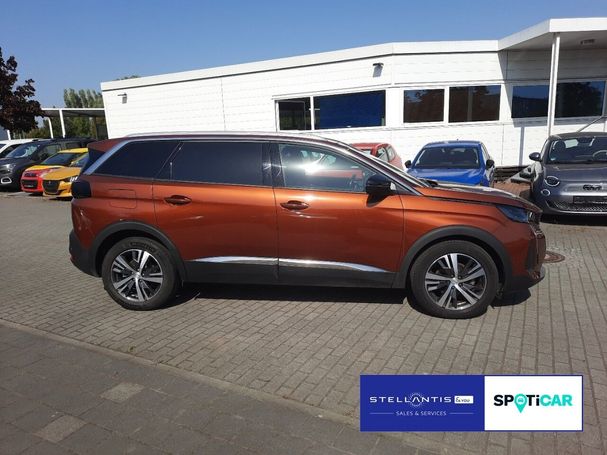 Peugeot 5008 BlueHDi 130 Allure 96 kW image number 3