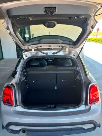 Car image 29
