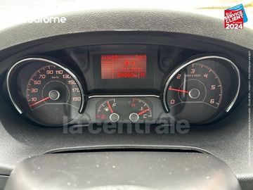 Car image 37