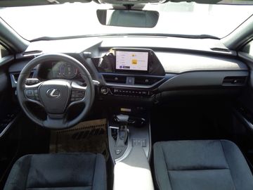 Car image 11