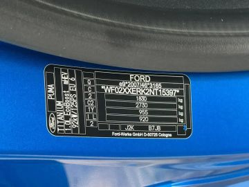 Car image 30