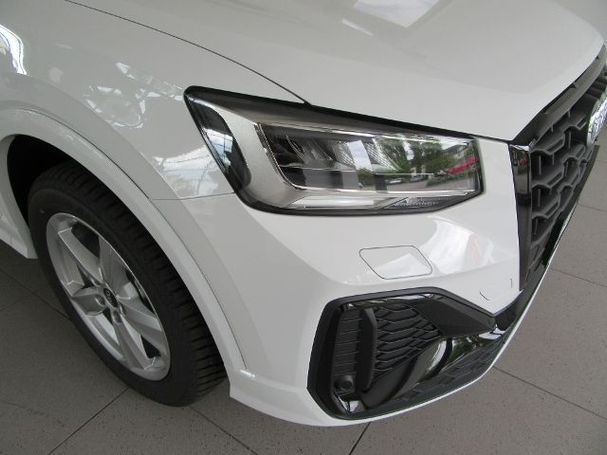 Audi Q2 35 TFSI S-line 110 kW image number 4