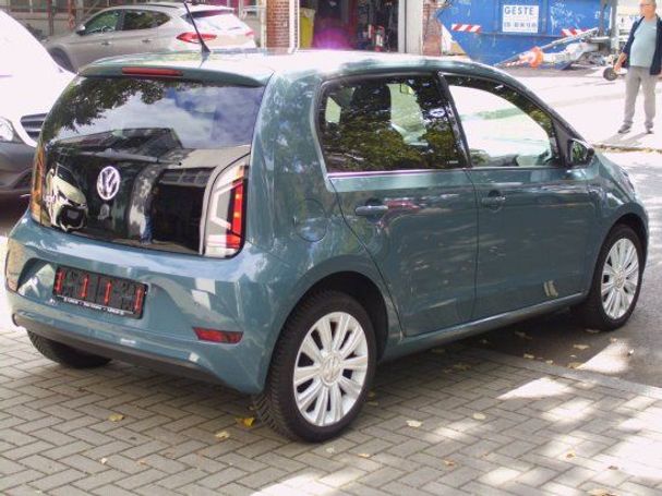 Volkswagen up! 55 kW image number 6