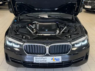 Car image 37