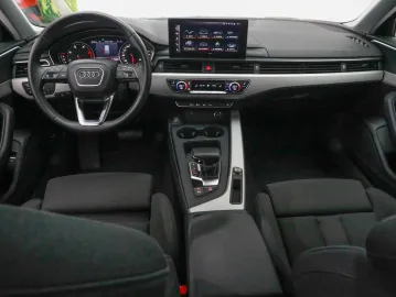 Car image 30