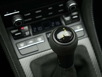 Car image 47