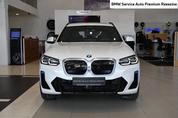 BMW iX3 210 kW image number 3