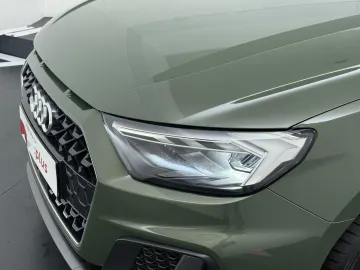 Car image 35