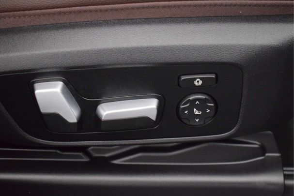 BMW iX3 80 kWh 210 kW image number 36