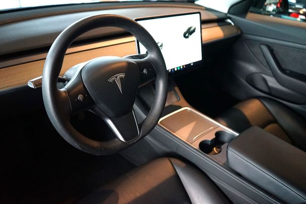 Tesla Model 3 Standard Range Plus 239 kW image number 6