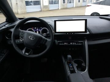 Car image 14