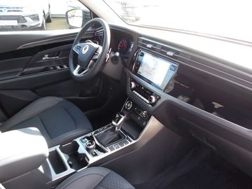 Car image 30