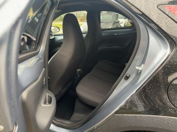 Car image 13