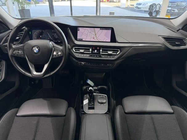 BMW 218i Sport Line 100 kW image number 16