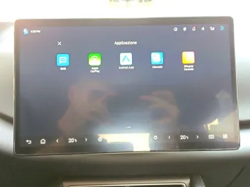 Car image 27