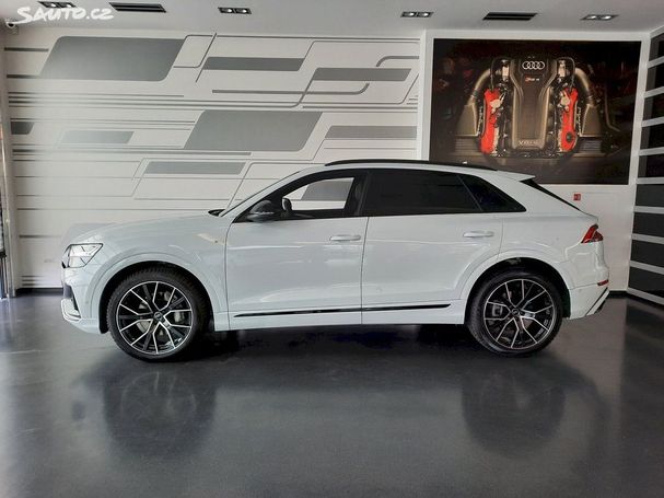 Audi Q8 55 TFSI quattro 250 kW image number 4