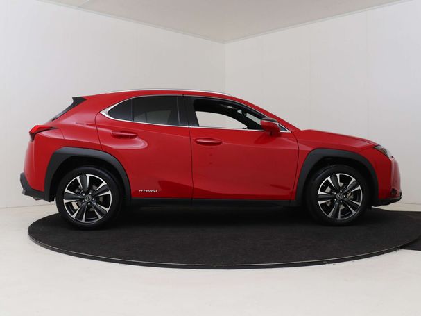 Lexus UX 250h 135 kW image number 16