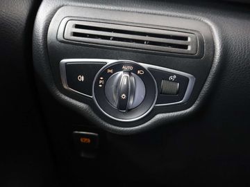 Car image 38