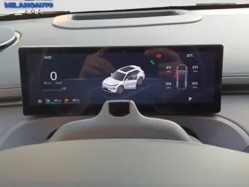 Car image 33