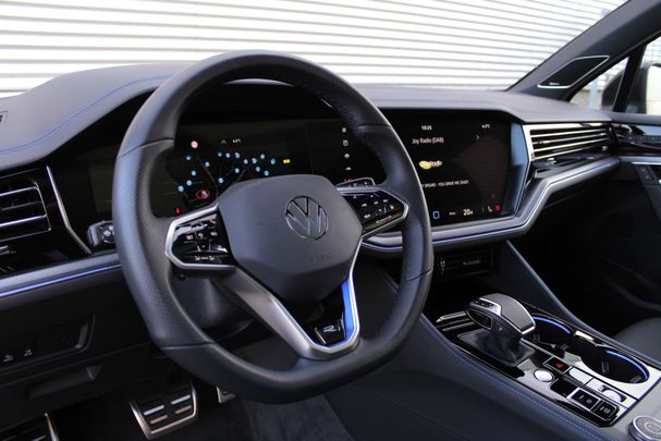 Volkswagen Touareg R 3.0 TSI eHybrid 4Motion 340 kW image number 5