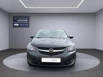 Car image 3