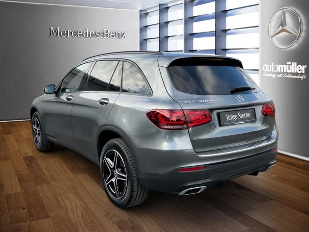 Mercedes-Benz GLC 300 de 225 kW image number 7