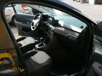 Car image 19