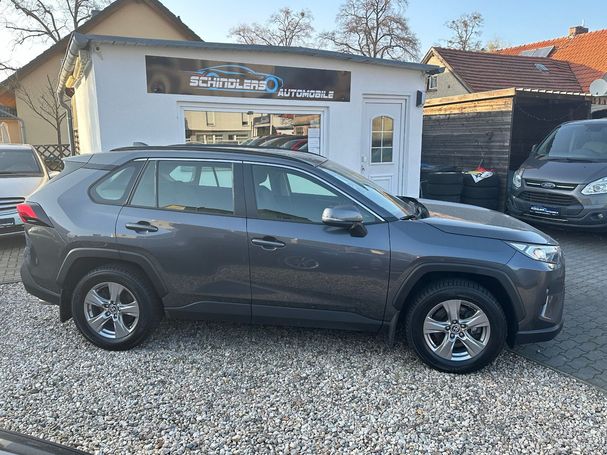 Toyota RAV 4 2.0 129 kW image number 4