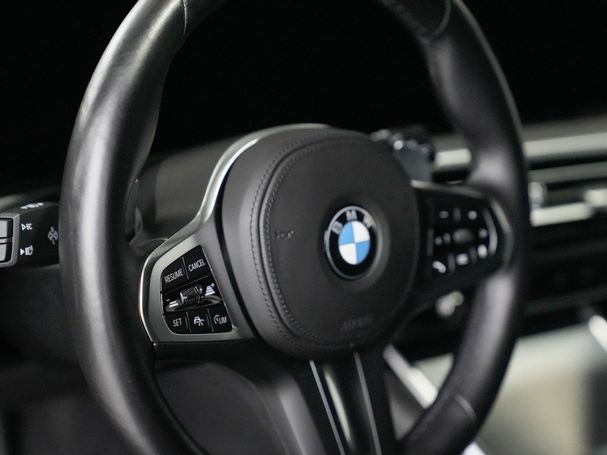 BMW 330d Touring 210 kW image number 29