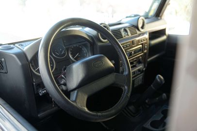 Car image 13