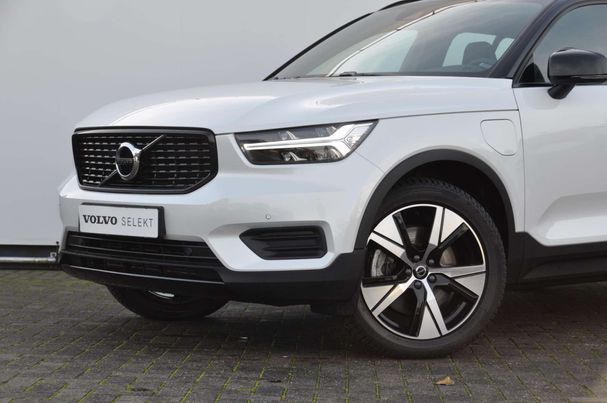 Volvo XC40 R Recharge T4 Design 155 kW image number 5