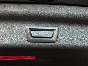 Car image 49