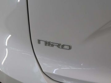 Car image 37