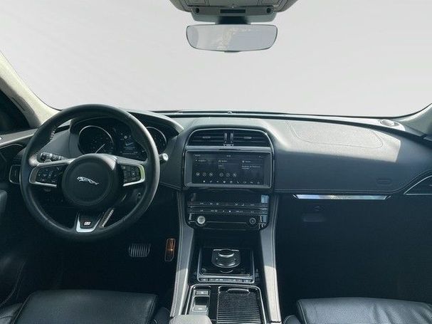 Jaguar F-Pace 25t AWD 184 kW image number 7