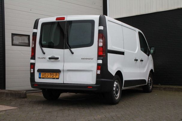 Renault Trafic DCi 70 kW image number 2