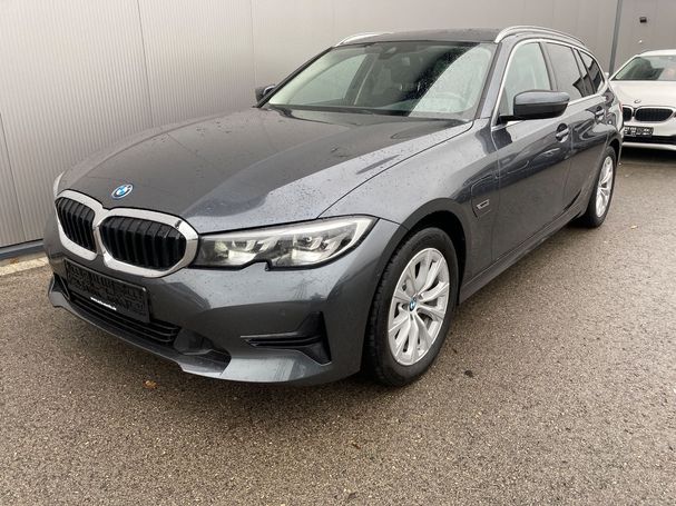 BMW 320 Touring e Sport xDrive 150 kW image number 1