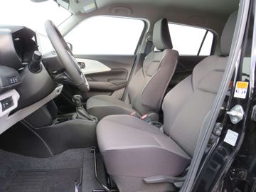 Car image 10