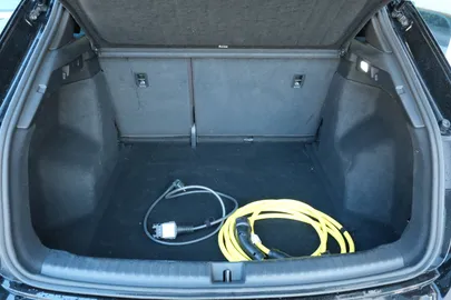 Car image 33