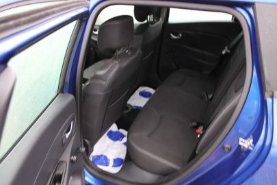 Car image 38