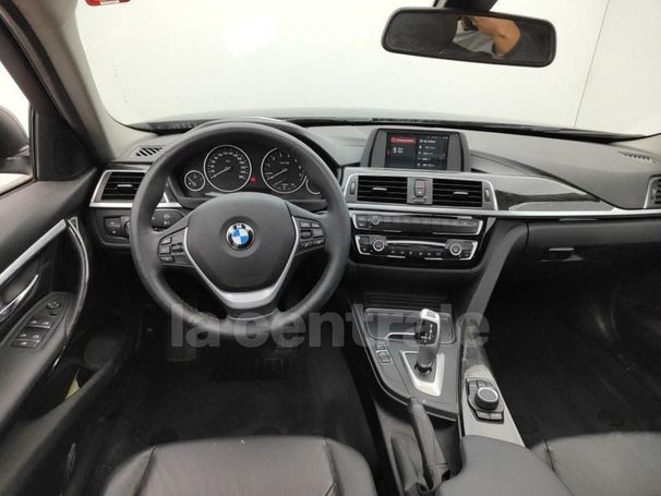 BMW 320i Touring 135 kW image number 4